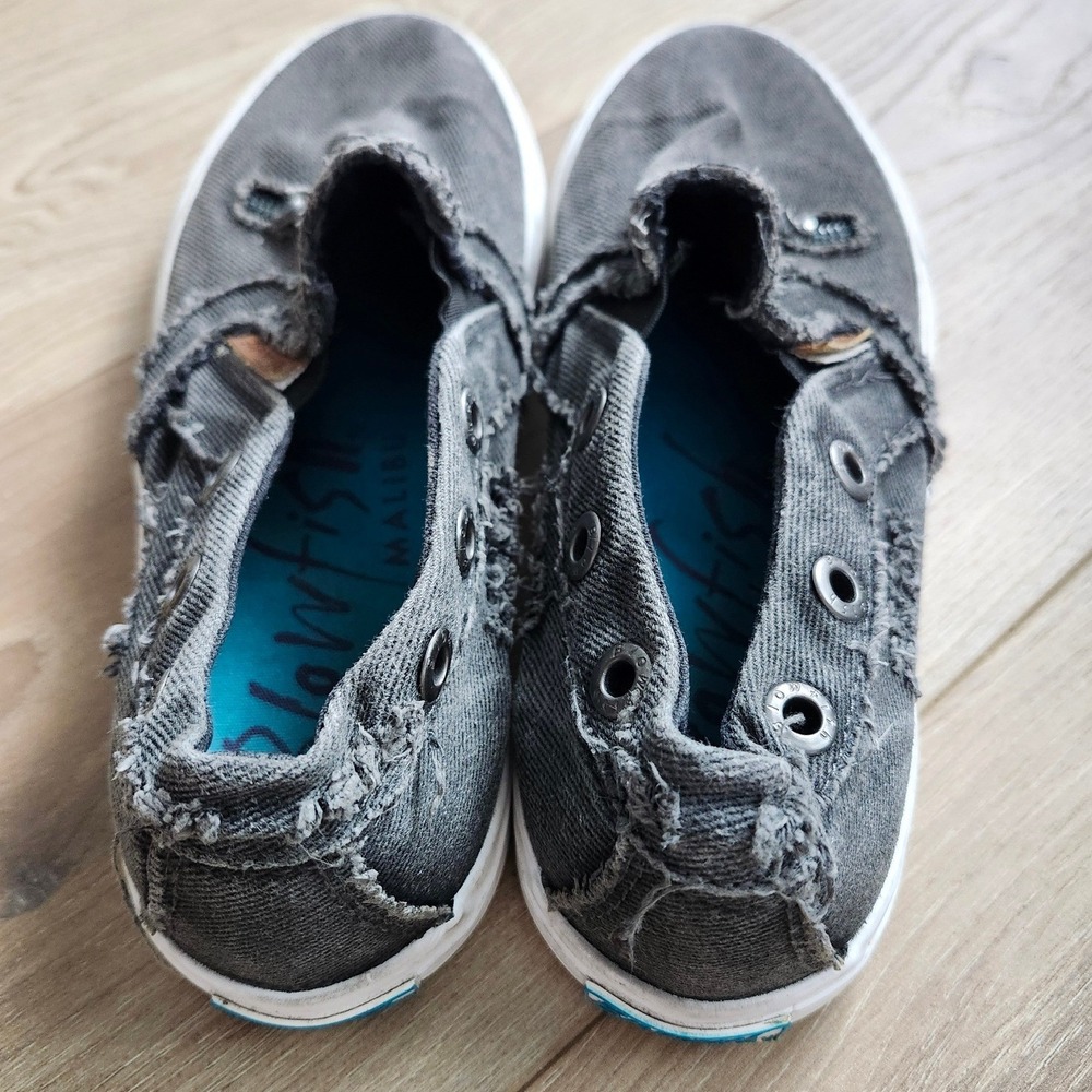 Blowfish Malibu Play Grey Distressed Denim Slip On Sneakers Frayed Faux Zipper - Picture 8 of 9